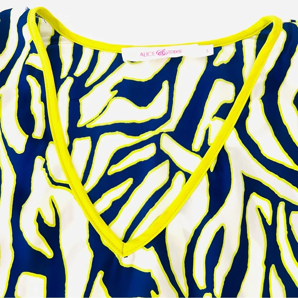 ALICE & TRIXIE Silk Neon Yellow Blue Short Sleeve Tunic Blouse Top Size … - Picture 5 of 11